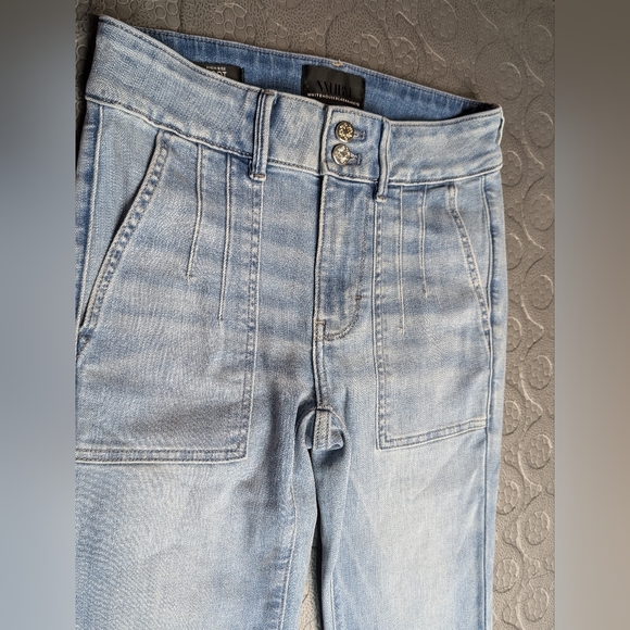 White House Black Market jeans - Picture 5 of 12